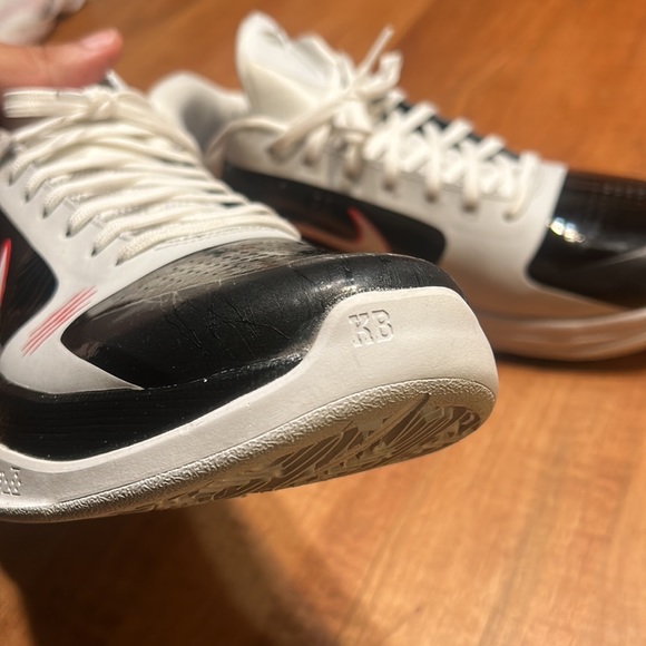 Kobe basketball shoes size 10 - Picture 10 of 17